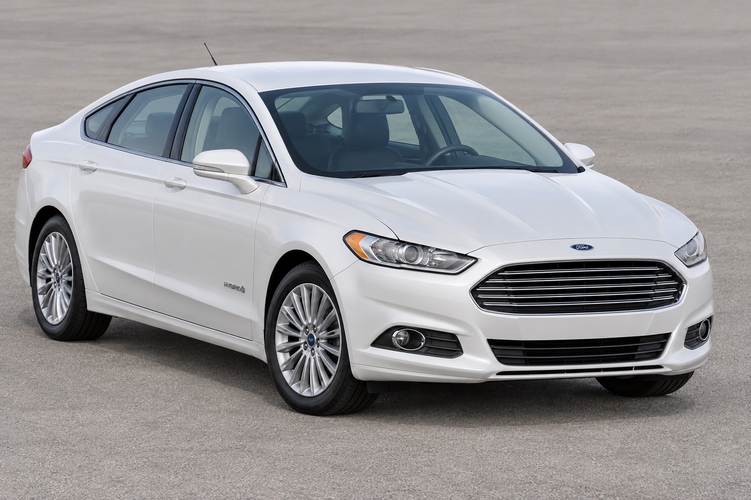 2015 Ford Fusion Hybrid windshield replacement in Los Angeles, CA