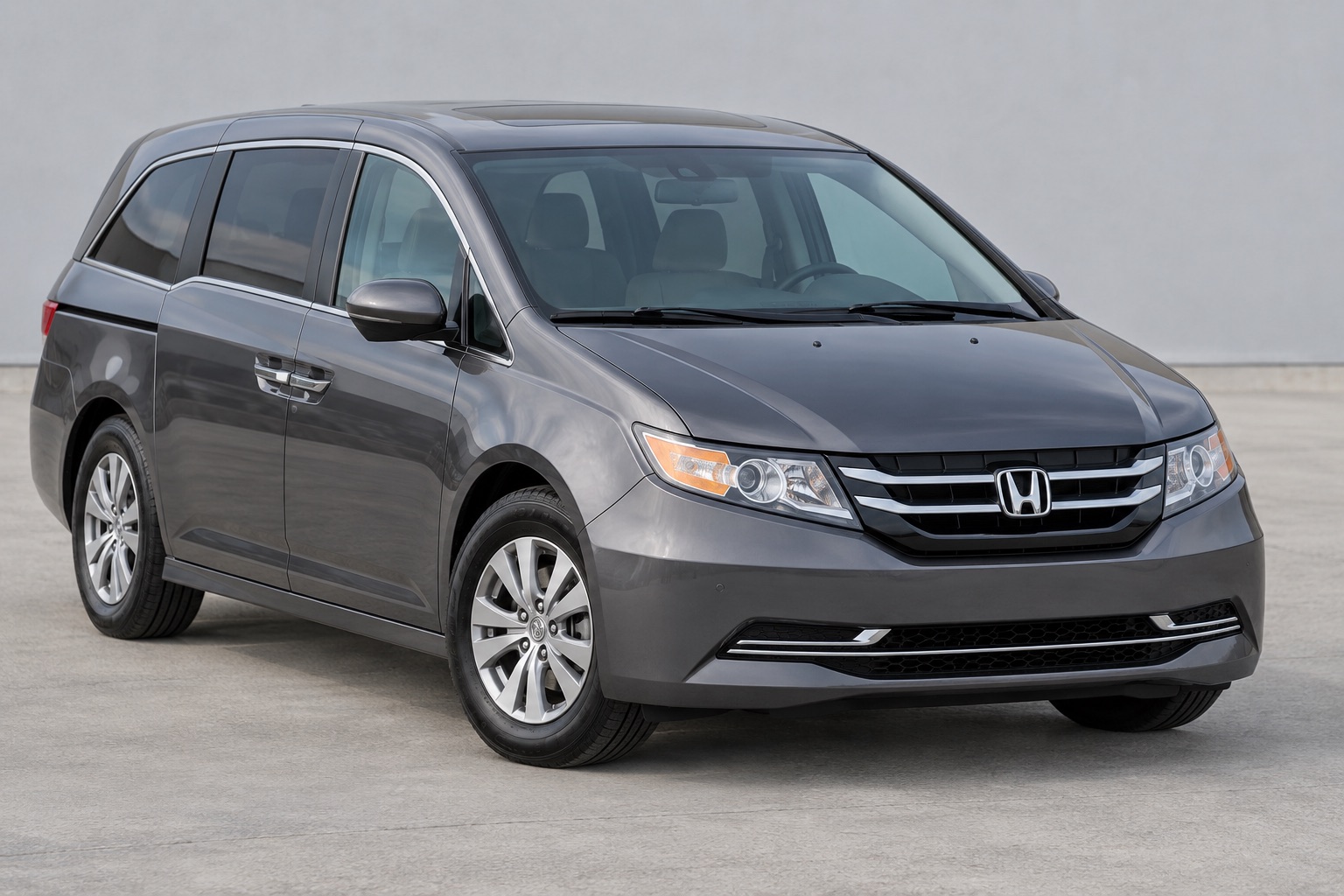 2016 Honda Odyssey windshield replacement in Los Angeles, CA