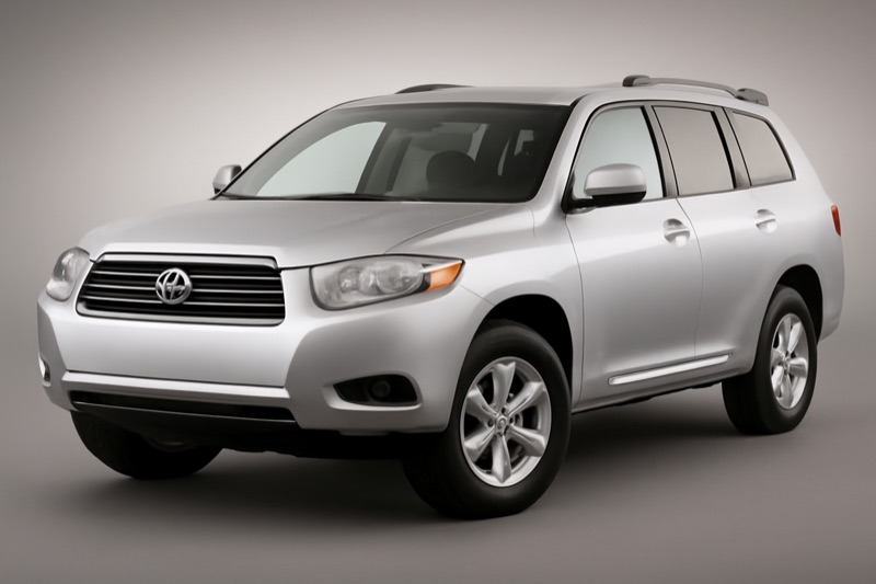 2008 Toyota Highlander windshield replacement in Los Angeles, CA